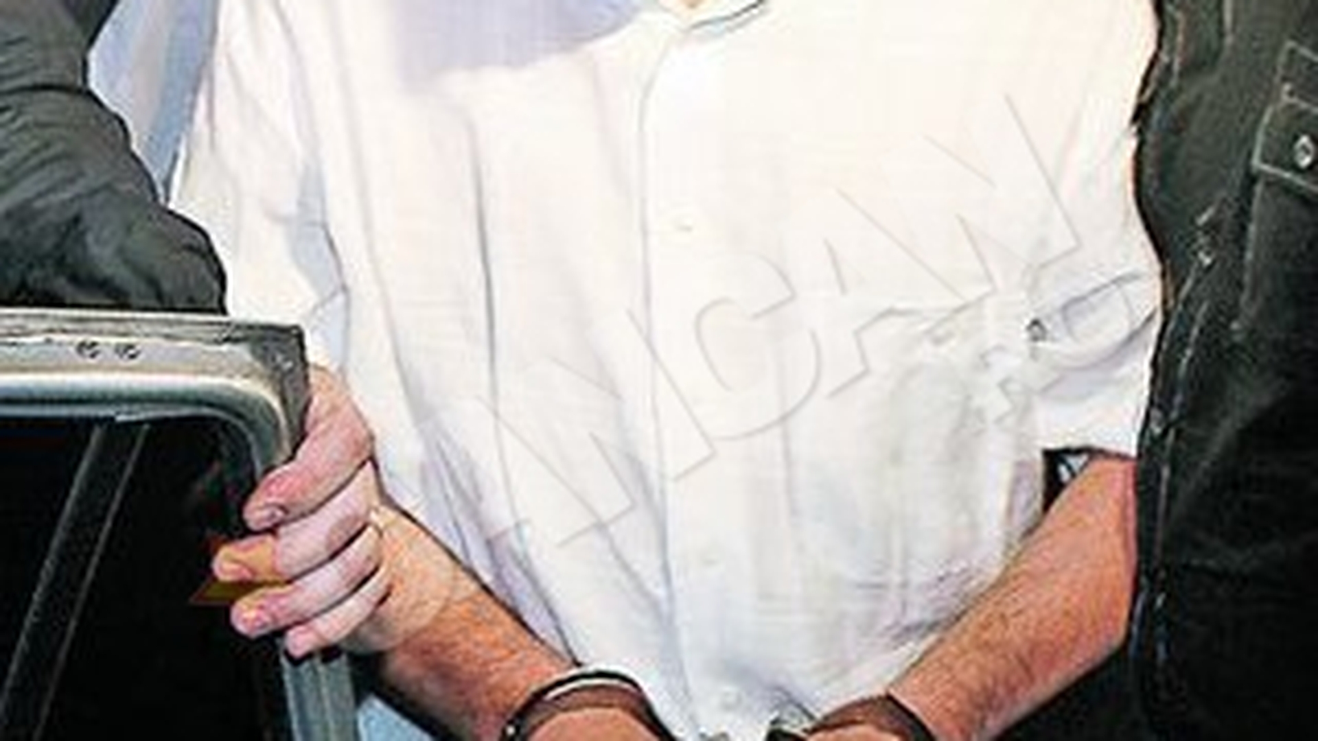 A pierdut mai mult de jumatate. Avram incasa lunar 200.000.000 de lei vechi pana sa fie arestat