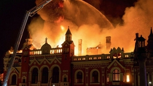 Clipe de infern la Palatul Episcopiei Greco-Catolice din Oradea, după ce a izbucnit un incendiu violent