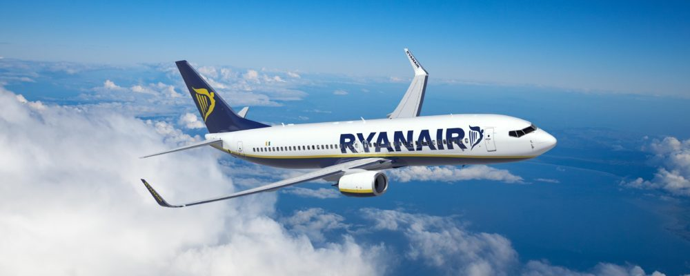 Stiudenta a cerut despăgubiri, între care și un bilet de avion