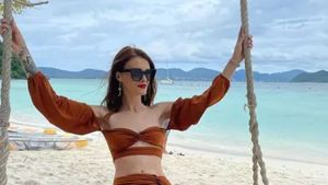 Teodora de la Insula Iubirii, în vizorul fanilor după ce a publicat o fotografie cu fetița ei: ”Să nu-i strici coloana”