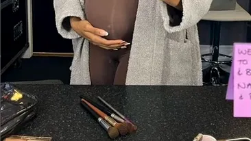 Vestea zilei în showbiz! Celebra cântăreață a anunțat că e gravidă din nou, la doar 10 luni după ce a născut