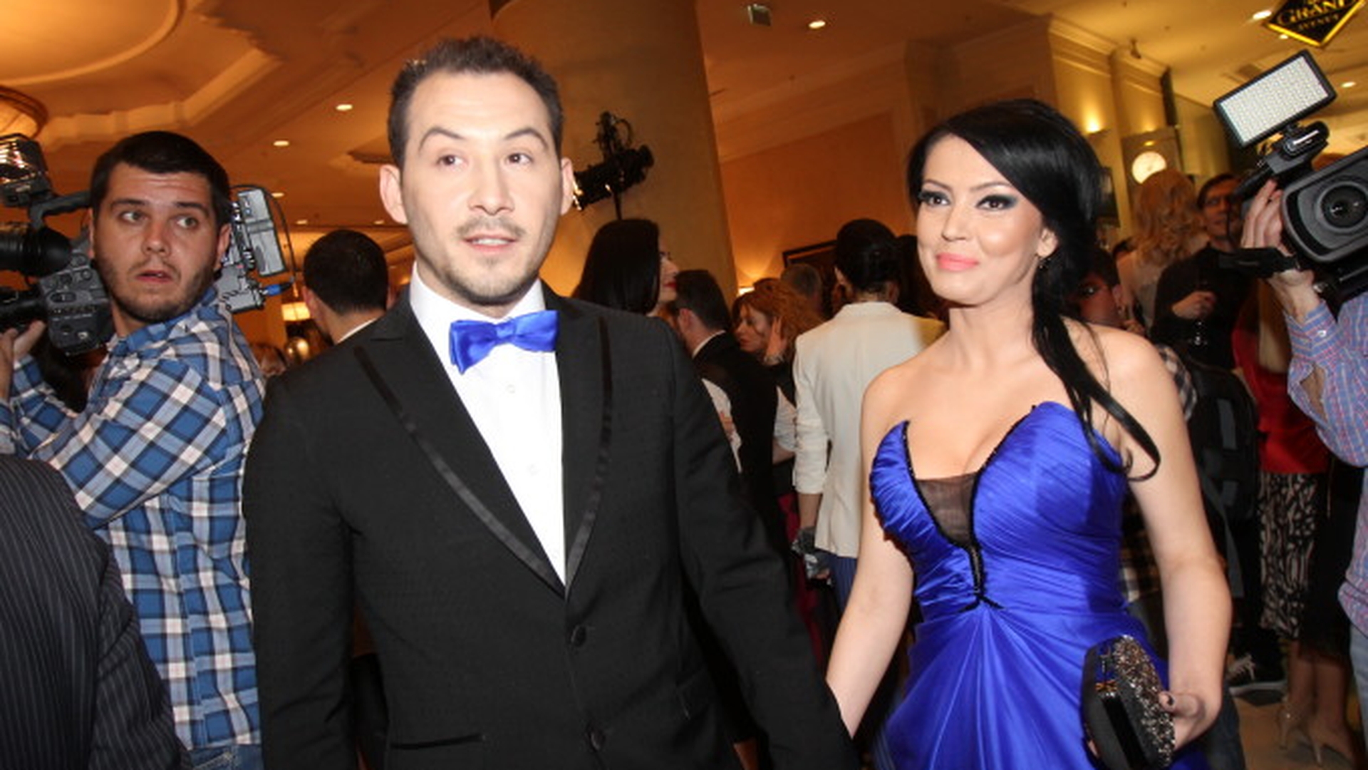 SCANDAL fără PRECEDENT! Andreea Mantea şi mama lui Ştefan Stan s-au făcut albie de porci la TV: "Ma înjura şi mă blestema"