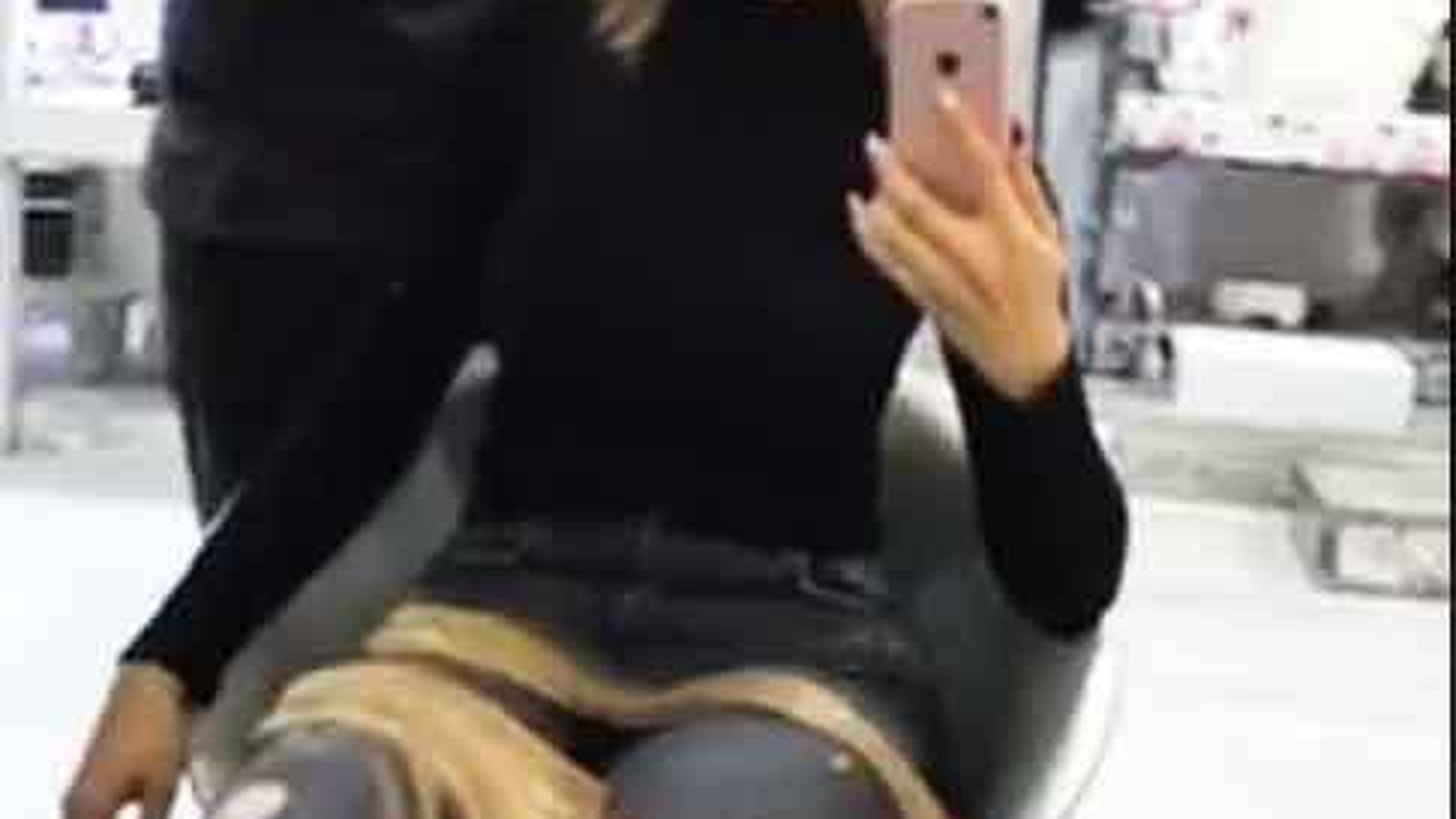 Beyonce de România, făcută de ruşine la salon! Ce i s-a spus după şedinţele intensive de ”înfrumuseţare”