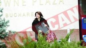 Oana Sarbu a cantat in hol la George Copos