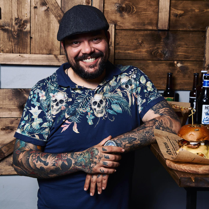 Chef Munti, despre alimentele afrodisiace : "Adaugă niște elemente mai puțin uzuale, un chilli, un Fructul Pasiunii, ceva care să aibă un «kick»!" / (Foto : Instagram.com)