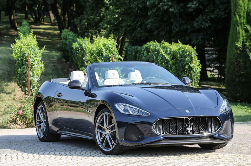 Anamaria Prodan a primit din partea lui Laurenţiu Reghecampf un superb Maserati GranCabrio
