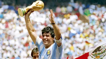 Suma fabuloasă cu care s-a vândut tricoul lui Maradona. Este cel mai mai mare preț plătit vreodată pentru o piesă sportivă de colecție