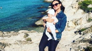 Fetiţa lui Mădălin Ionescu a văzut pentru prima dată marea! Ce au făcut părinţii pentru micuţa Petra