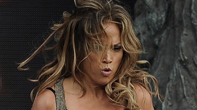 Nici Jennifer Lopez nu mai e ce-a fost! Solista s-a ingrăsat vizibil si pare imbătrânită. Cum a apărut la ultimul concert