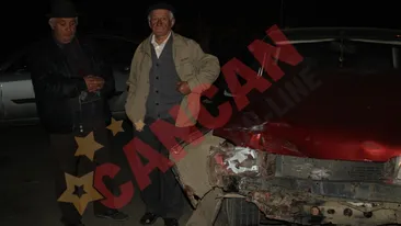 Un motociclist a ajuns la spital dupa ce a intrat intr-o masina!