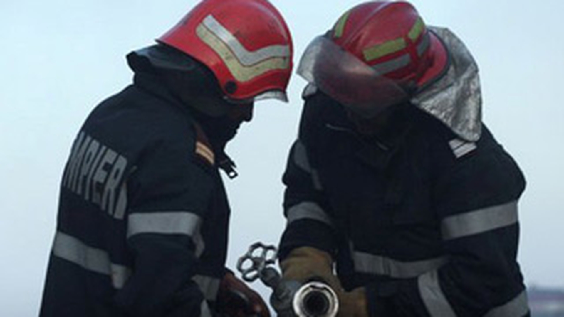 Incendiu la un vagon al unei garnituri de tramvai, la Timisoara, fara a exista persoane ranite
