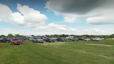 Noile măsuri de relaxare au dat drumul la cinema! Din mașina personală spectatorii s-au bucurat de o experiență inedită