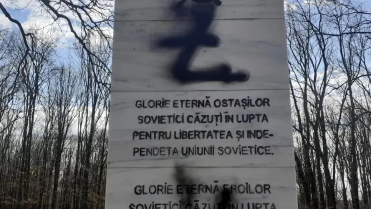 Ce a apărut pe mormintele soldaților ruși din Iași. Cu ce au fost inscripționate