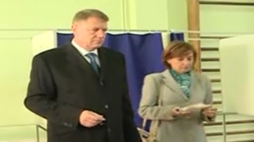Klaus Iohannis A VOTAT la Sibiu! “Am fost la biserica inainte de vot!”