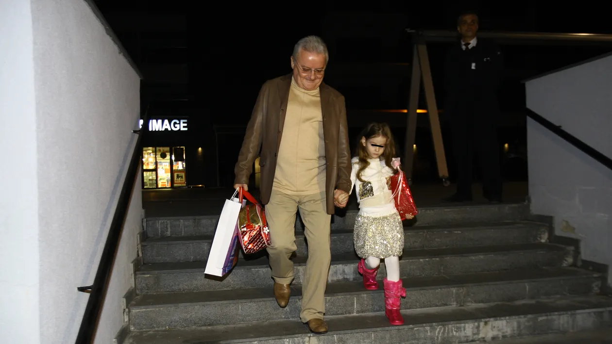 A luptat cu toate armele pentru custodie, iar acum se comporta bizar! Moni si-a vazut fiica doar de doua ori in 18 zile!