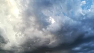 Primăvara întârzie să apară! Cod galben de vânt și vreme rea în toată țara: ninsori, polei și brumă