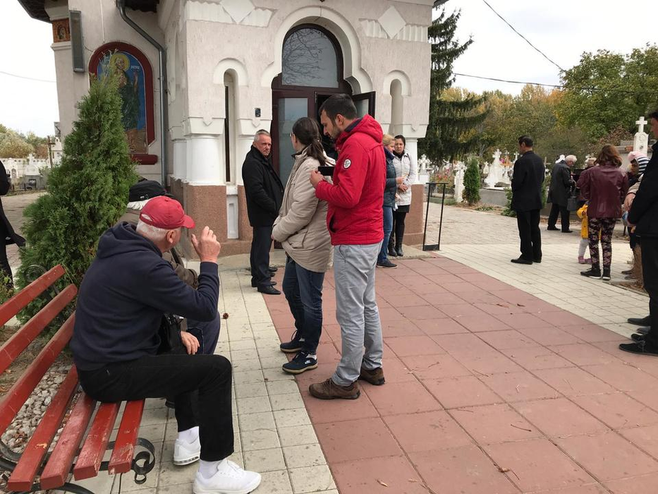 Ștefan, băiețelul mort la câteva ore după operație, condus astăzi pe ultimul drum

(sursa foto - WOW BIZ)