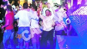 Impresarul e cu jucatorii si la rau, dar si la bine! Giovani a supravegheat petrecerea cu sampanie si femei a dinamovistilor