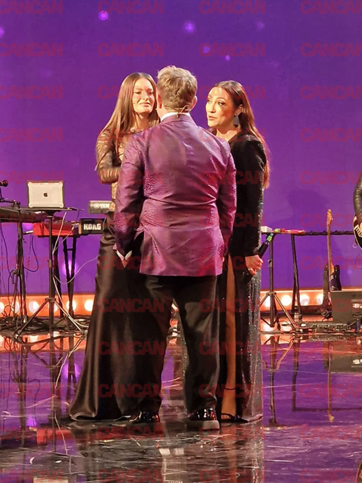 Raluka, Andra și Pavel Bartoș la filmările pentru show-ul dintre ani