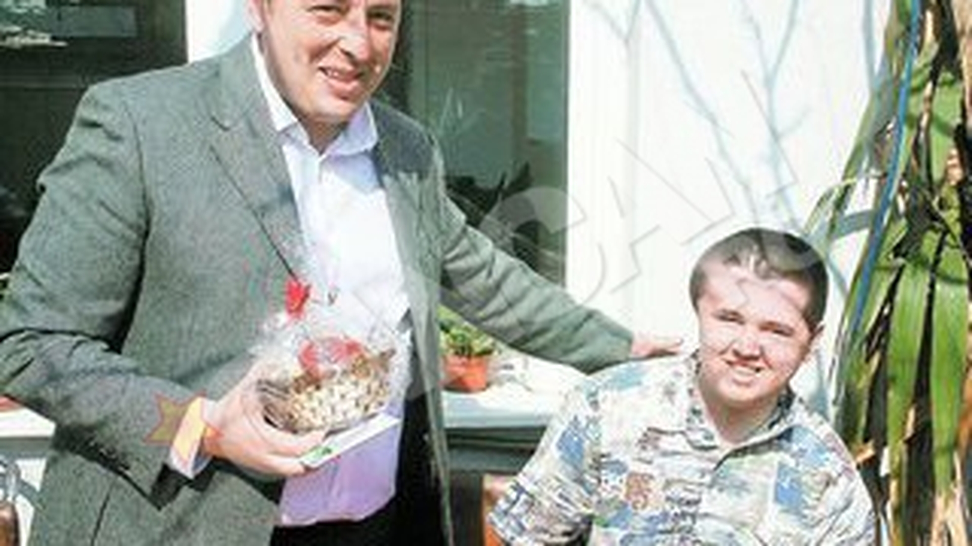 Campania "Din Suflet Pentru Suflet"! Stefan Florescu sprijina un tanar bolnav