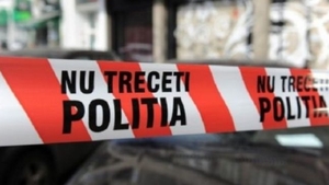 O fetiţă de 13 ani din Oradea şi-a înjunghiat bunica. Motivul halucinant pentru care copila a fost la un pas să devină criminală