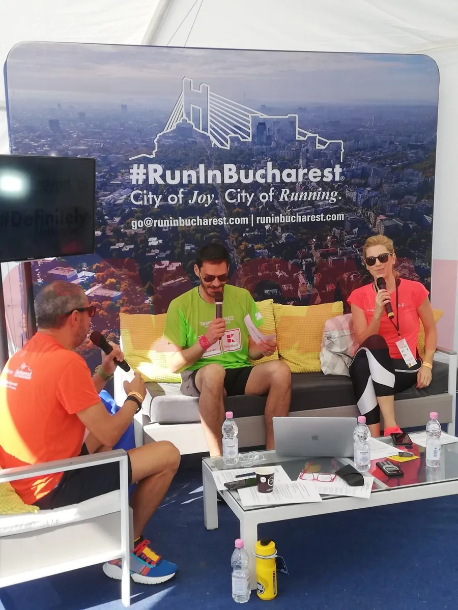 George Burcea și Sonia Argint, în timpul interviului de la maratonul pentru cauze nobile