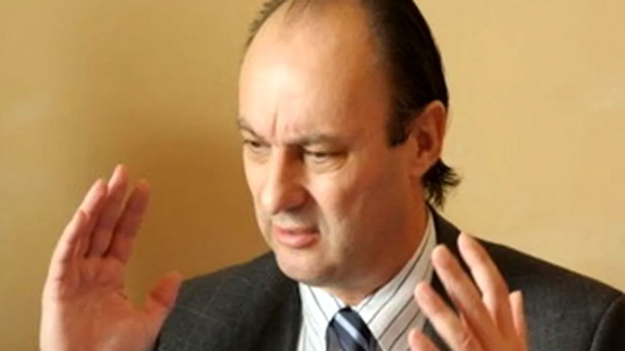 Fostul ministru al Agriculturii Ioan Avram Muresan, condamnat la sapte ani de inchisoare cu executare