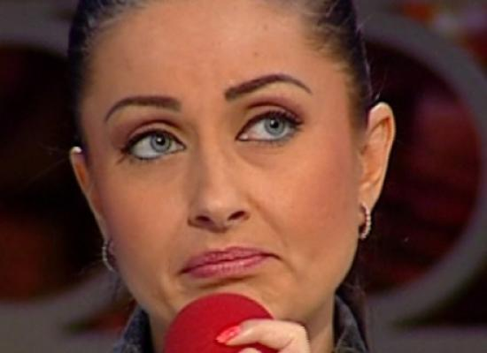 Gabriela Cristea suferă. A făcut anunţul în direct. „Din păcate, nu mai este!” Ce a întristat-o pe brunetă