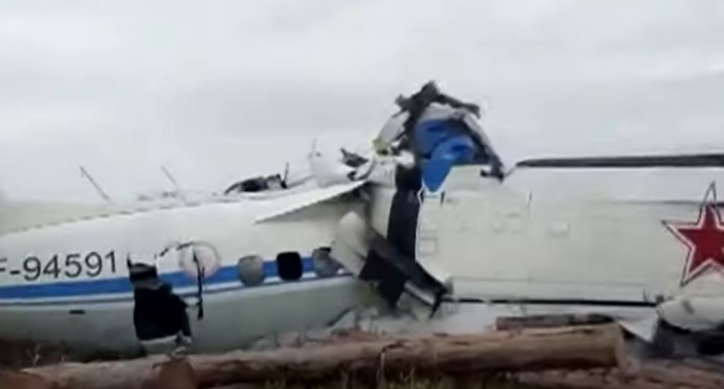 Tragedie în centrul Rusiei! 16 persoane au murit, după ce un avion s-a prăbușit