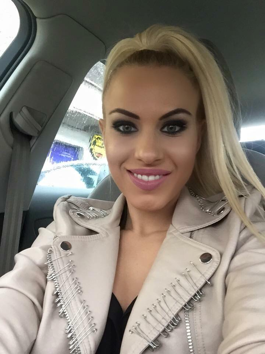Frumoasa Amna a depășit momentul greu al divorțului