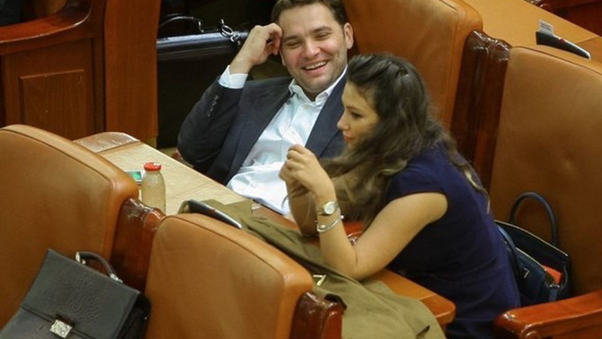 Declaraţii exclusive. Mai întâi au anulat nunta, iar acum... Fostul ministru PSD s-a despărţit de logodnică, iar noi avem detaliile "rupturii"
