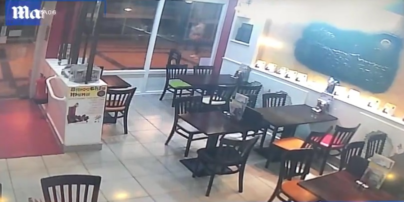 Au apărut noi imagini cu fostul spion rus și fiica lui, care au fost otrăviți. Cine era împreună cu ei cu câteva minute înainte să se prăbușească din cauza substanței ingerate