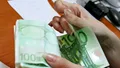 ZF: Aproape 77.000 de români bogaţi au depozite mari la bănci, peste plafonul garantat de 100.000 de euro