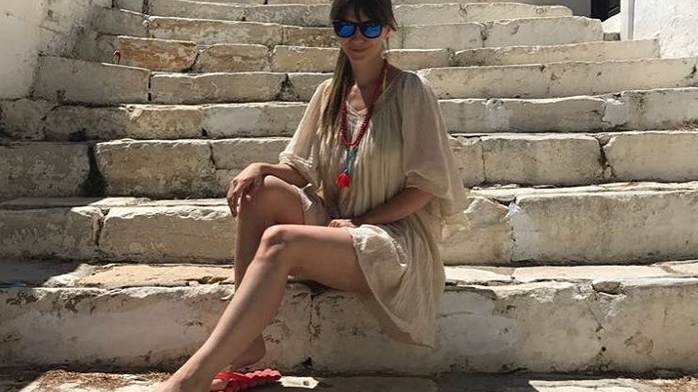 Adela Popescu, la proba costumului de baie! Cum arată actriţa la un an după ce a devenit mamă