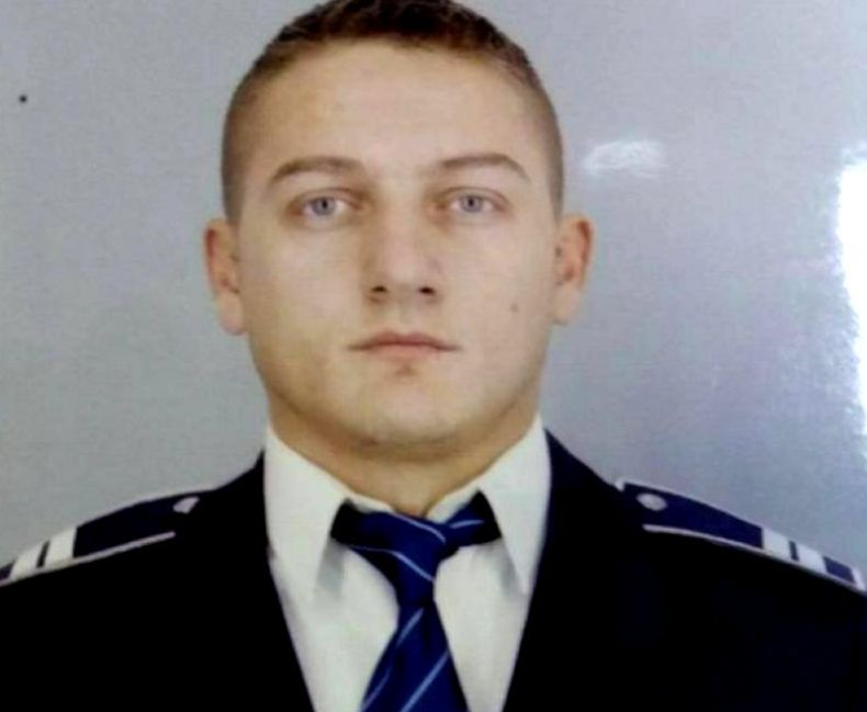 Gestul făcut de Ministrul de Interne pentru Ciprian Sfichi, polițistul atacat cu sabia de un interlop! Bărbatul este internat în spital de patru luni