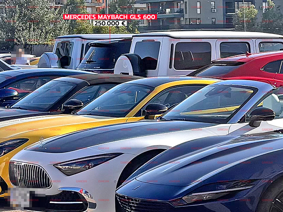 Mașini de 7.600.000 € în parcarea LOFT-ului! Nu mai aveai loc să arunci un ac: Rolls-Royce-uri, Maybach-uri, Ferrari-uri și Porsche-uri