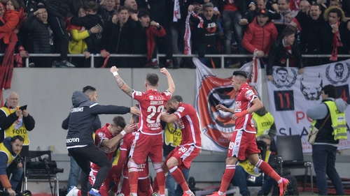 Dulcea victorie a „câinilor!”