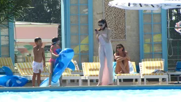 Iri nu a uitat sa fie gentleman cu Monica. A lasat-o sa doarma singura cu Irina, iar el a plecat singur in club