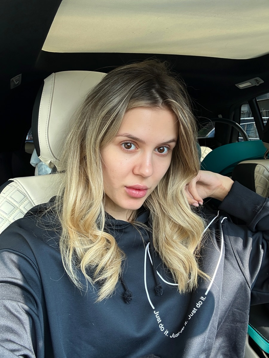 Emily Burghelea s-a mutat din România! În ce țară a ales să se stabilească vedeta: „Este momentul pentru un nou început”