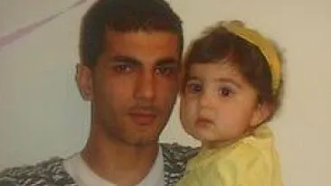 Cati nebuni pe Facebook! Un australian a anuntat ca isi ucide fetita, apoi a injunghiat-o