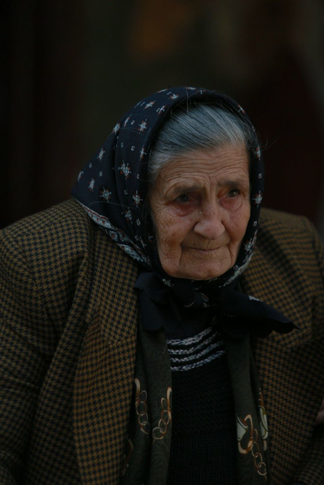 Mama Ilenei Ciuculete este împietrită de atâta suferinţă.
