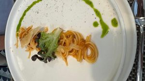 Ce a primit să mănânce o turistă din România, într-un hotel 5* din Turcia. Când a văzut, a scos telefonul și a făcut poze