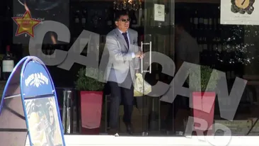 Milionarul Vasile Turcu e mai mult decat talentat la treburi de… femei! Cine nu crede, sa-l priveasca in actiune!