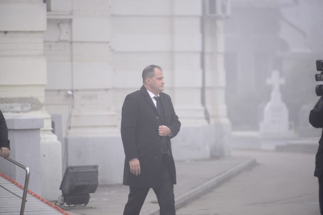 Emoționant! Mesajul scris de Șerban Huidu pe coroana cu flori adusă la căpătâiul Cristinei Țopescu