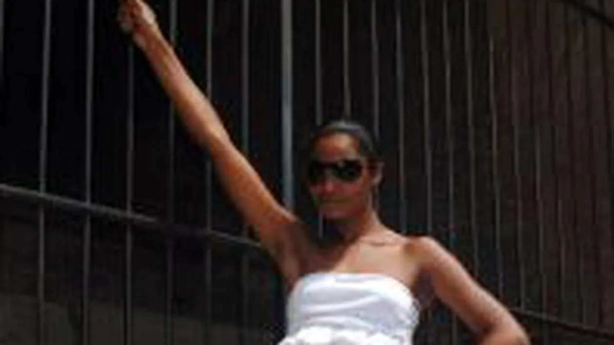 Laurette vrea sa se marite: Noaptea nuntii mele va fi unica