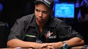 Povestea incredibilă a celui mai mare jucător de poker din lume. Până să cunoască succesul a dormit sub poduri