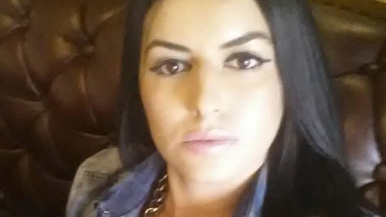 Pitipoanca alb-albastra loveste din nou! Fiica unui om celebru din fotbal a ajuns regina selfiurilor!