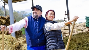 Primul cuplu de concurenţi în show-ul Ferma vedetelor a fost anunţat: „Vom fi fraţi de suferinţă!”