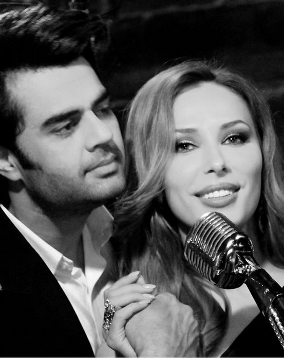 Iulia Vântur, în tandreţuri cu un alt indian chiar sub ochii surorii lui Salman Khan