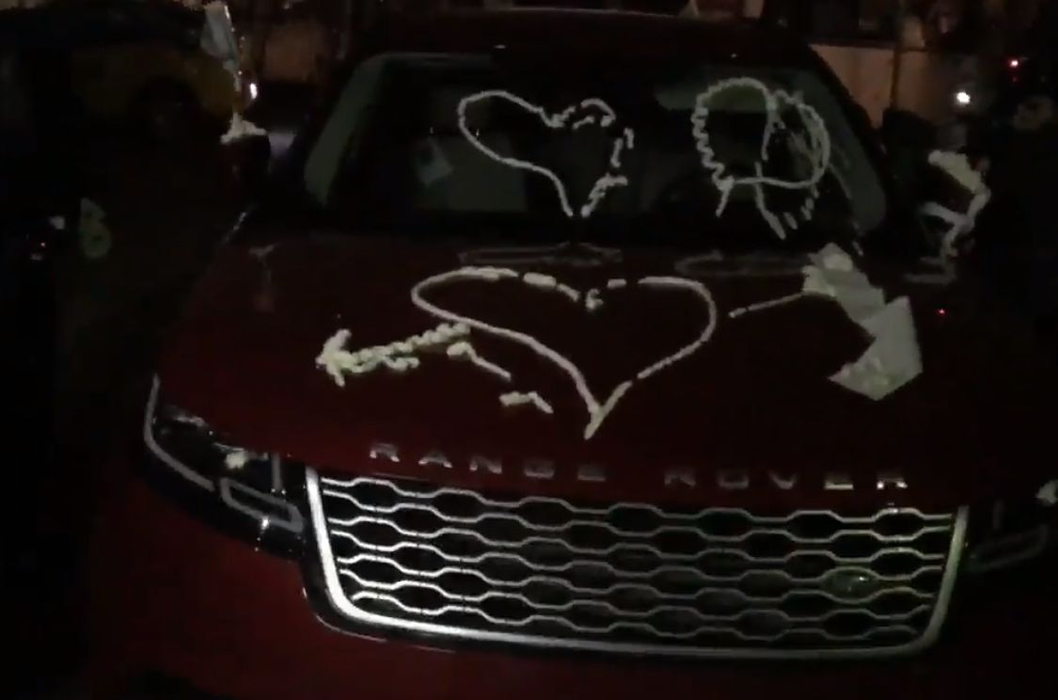 Mihai Bendeac s-a trezit cu mașina „vandalizată” în toiul nopții, chiar de ziua lui! Nu i-a venit să creadă cine i-a făcut-o